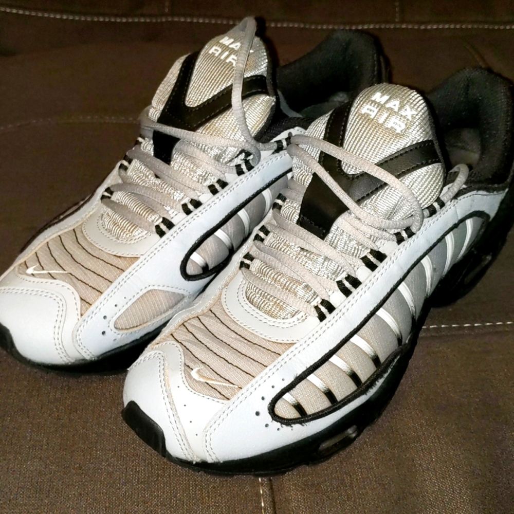 Nike Tailwind